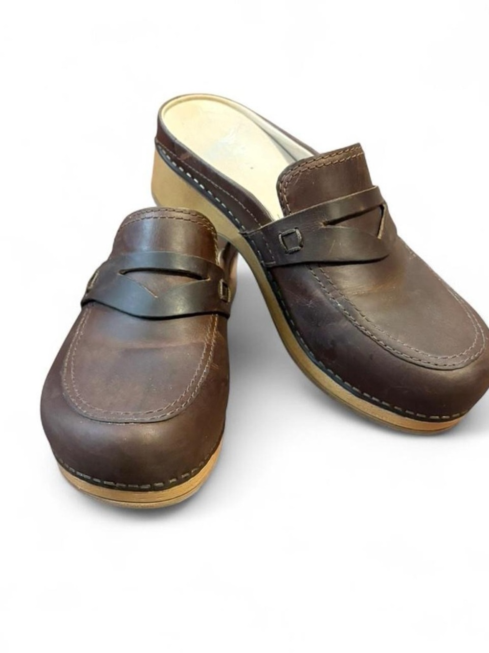 Brown leather Dansko clogs great condition size 6 women’s